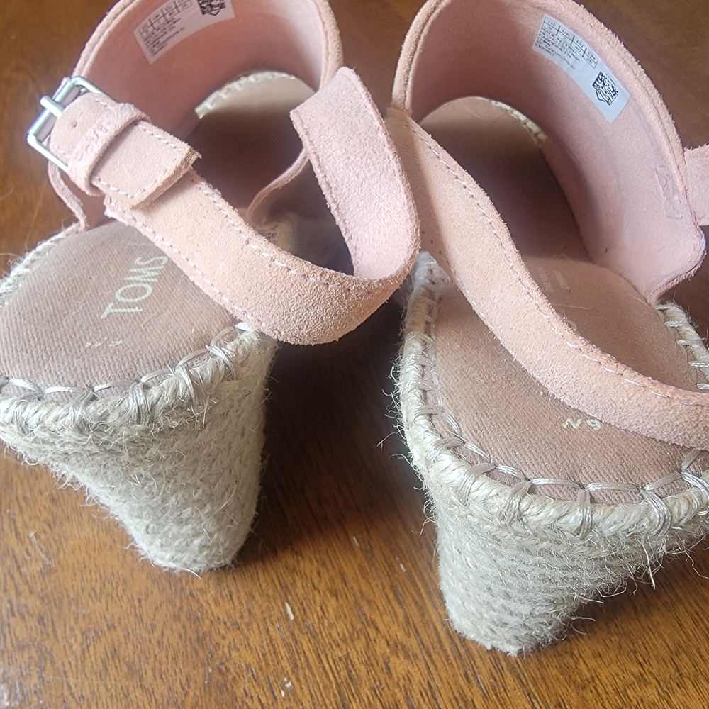 TOMS Women's Pink Wedge Sandals Size 9 - Picture 3 of 8